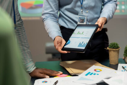 Digital Procurement Analytics Improve Supplier Performance
